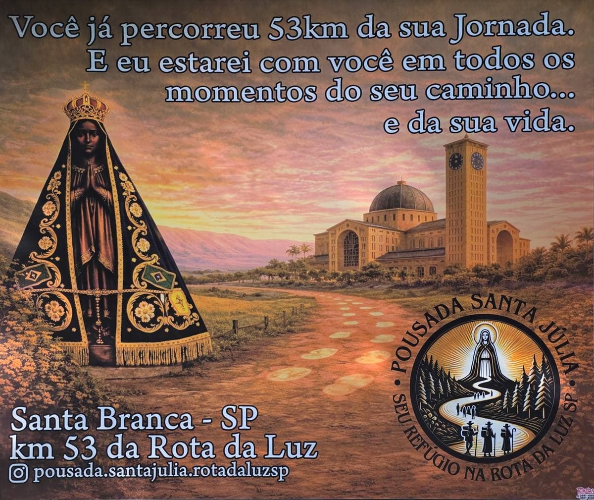 Painel do marco km 53 da Rota da Luz na Pousada Santa Júlia